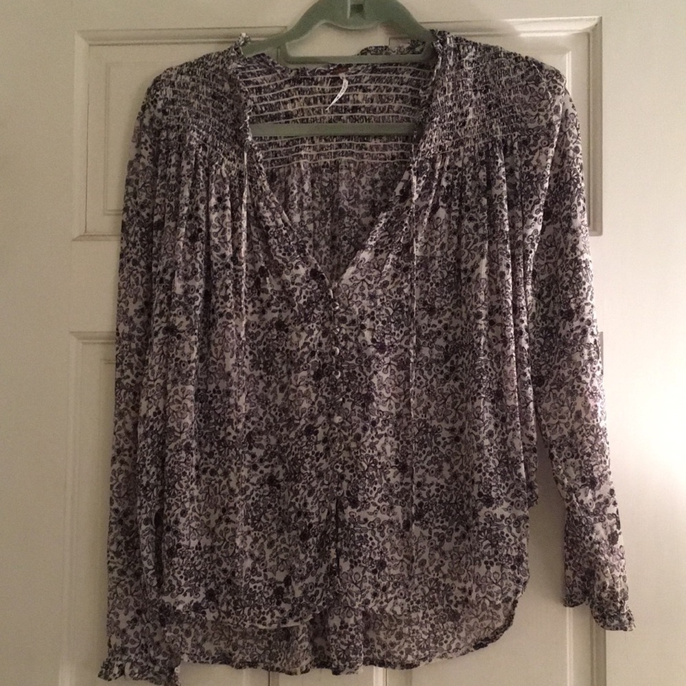 Free People black/blue/cram floral print blouse. Size S/P